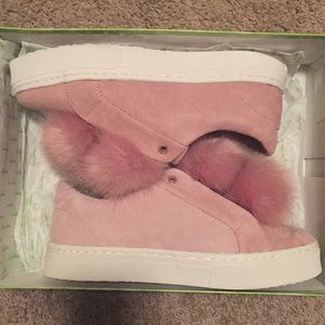 NEW Sam Edelman Leya Pink Suede Sneaker w/Poms 6.5